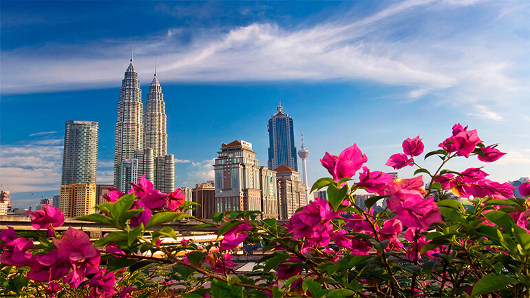 БИЛЕТ В МЕЖДУНАРОДНОЕ БУДУЩЕЕ — УЖЕ 11 АПРЕЛЯ!