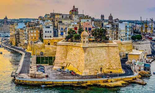 студенты на Мальте